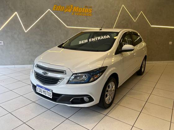 CHEVROLET ONIX 1.4 MPFI LTZ 8V FLEX 4P AUTOMÁTICO CHEVROLET ONIX 1.4 MPFI LTZ 8V FLEX 4P AUTOMÁTICO